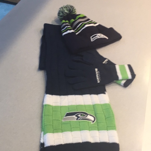 NFL Other - Hawks gloves scarf beanie and can coozy